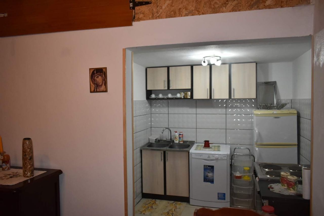 Land in Tivat, Montenegro, 1 800 m² - picture 5