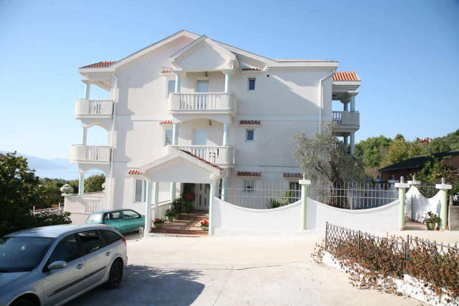 Hotel en Tivat, Montenegro - imagen 6