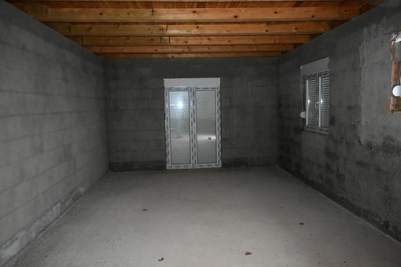 Land in Tivat, Montenegro, 1 800 m² - picture 13