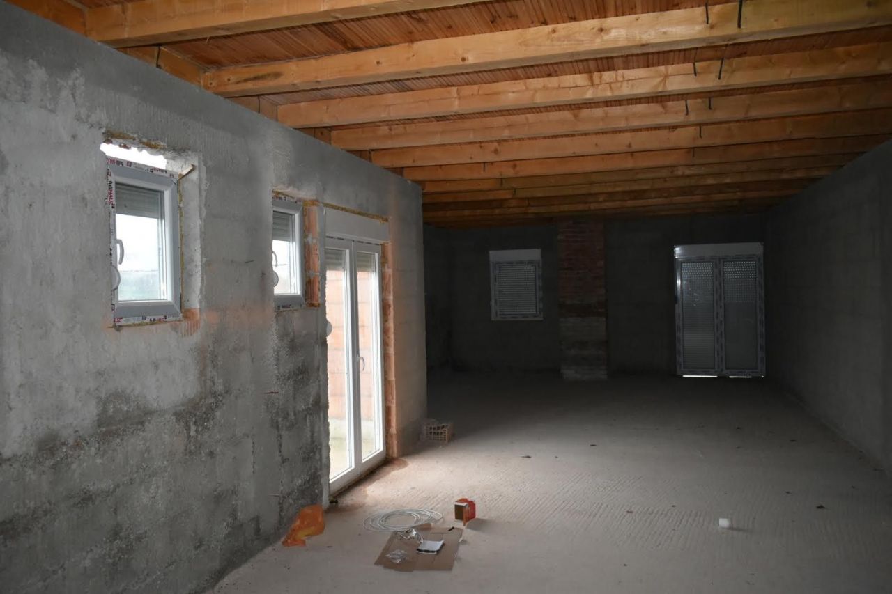 Land in Tivat, Montenegro, 1 800 m² - picture 15