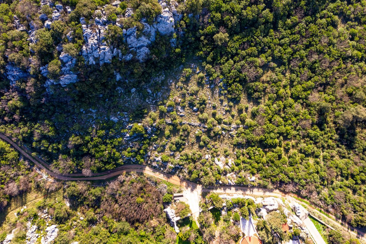 Land in Dobra Voda, Montenegro, 10 377 m² - picture 8