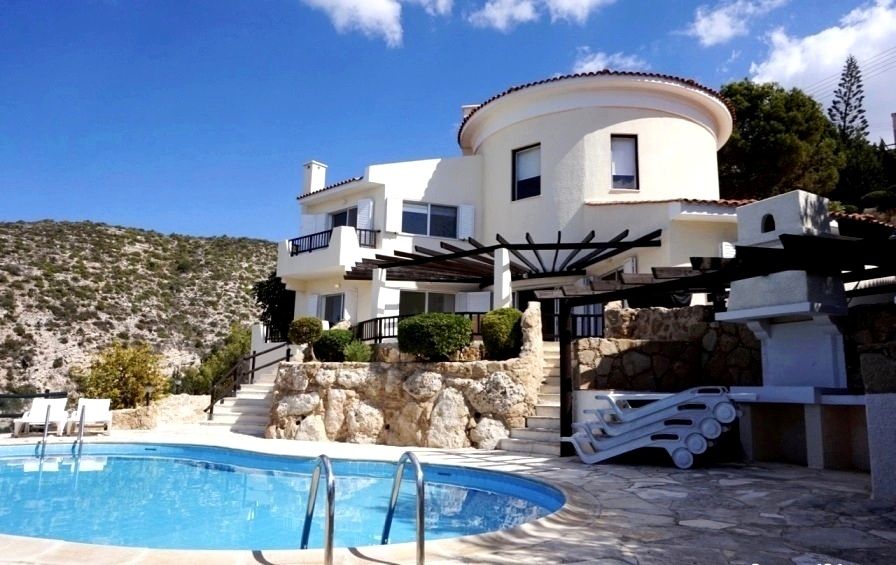 Villa in Paphos, Cyprus, 250 m² - picture 1
