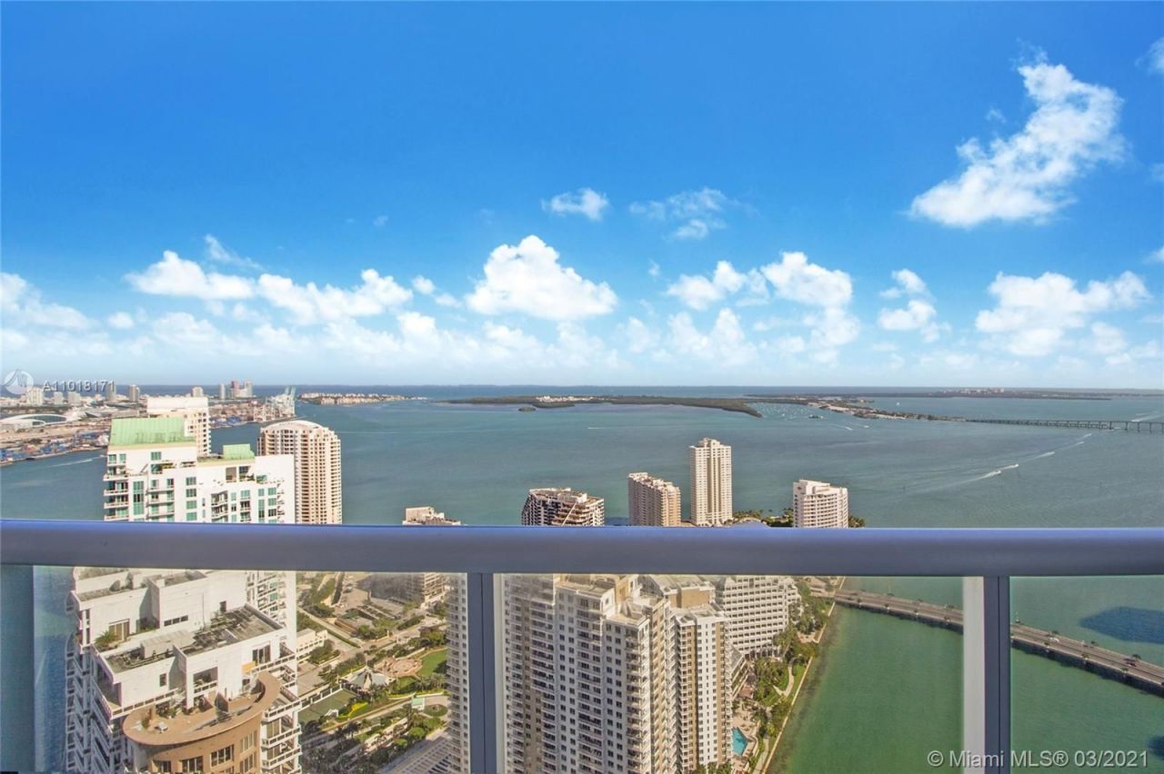 Piso en Miami, Estados Unidos, 180 m² - imagen 15