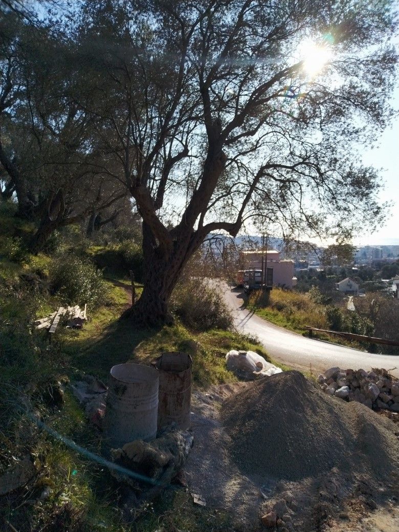 Terreno a Bar, Montenegro, 1 800 m2 - foto 2