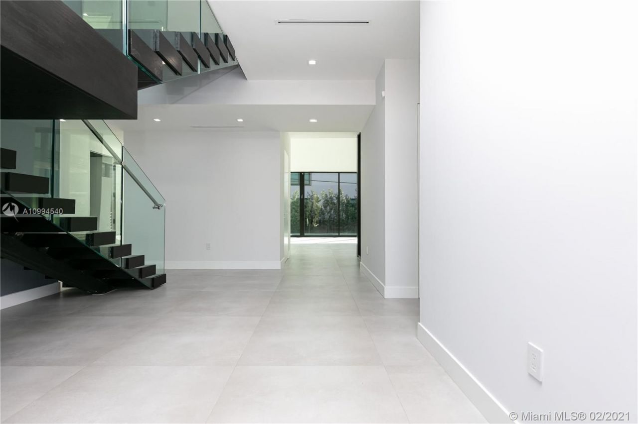 Villa à Miami, États-Unis, 420 m² - image 18