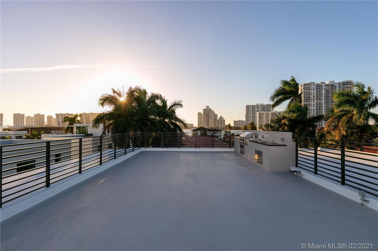 Villa à Miami, États-Unis, 420 m² - image 5