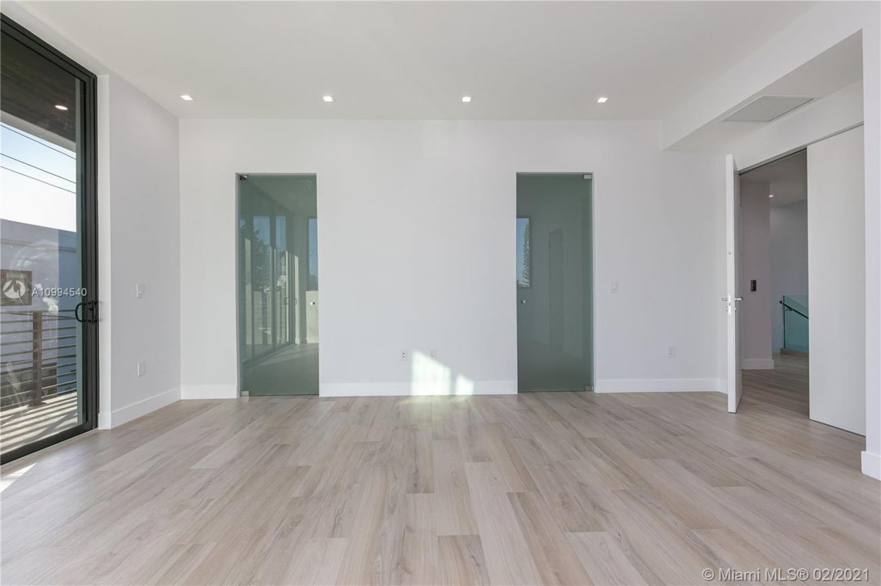 Villa à Miami, États-Unis, 420 m² - image 8