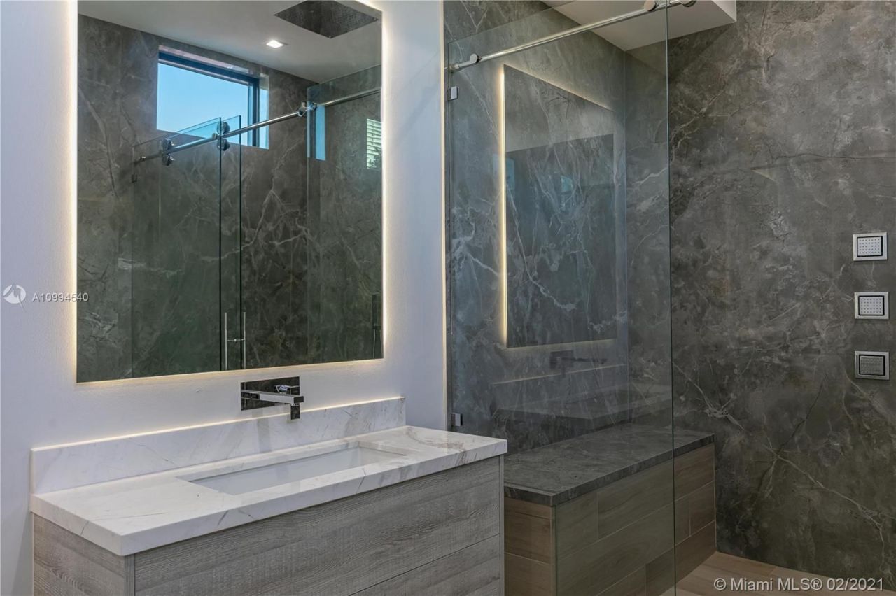 Villa à Miami, États-Unis, 420 m² - image 9