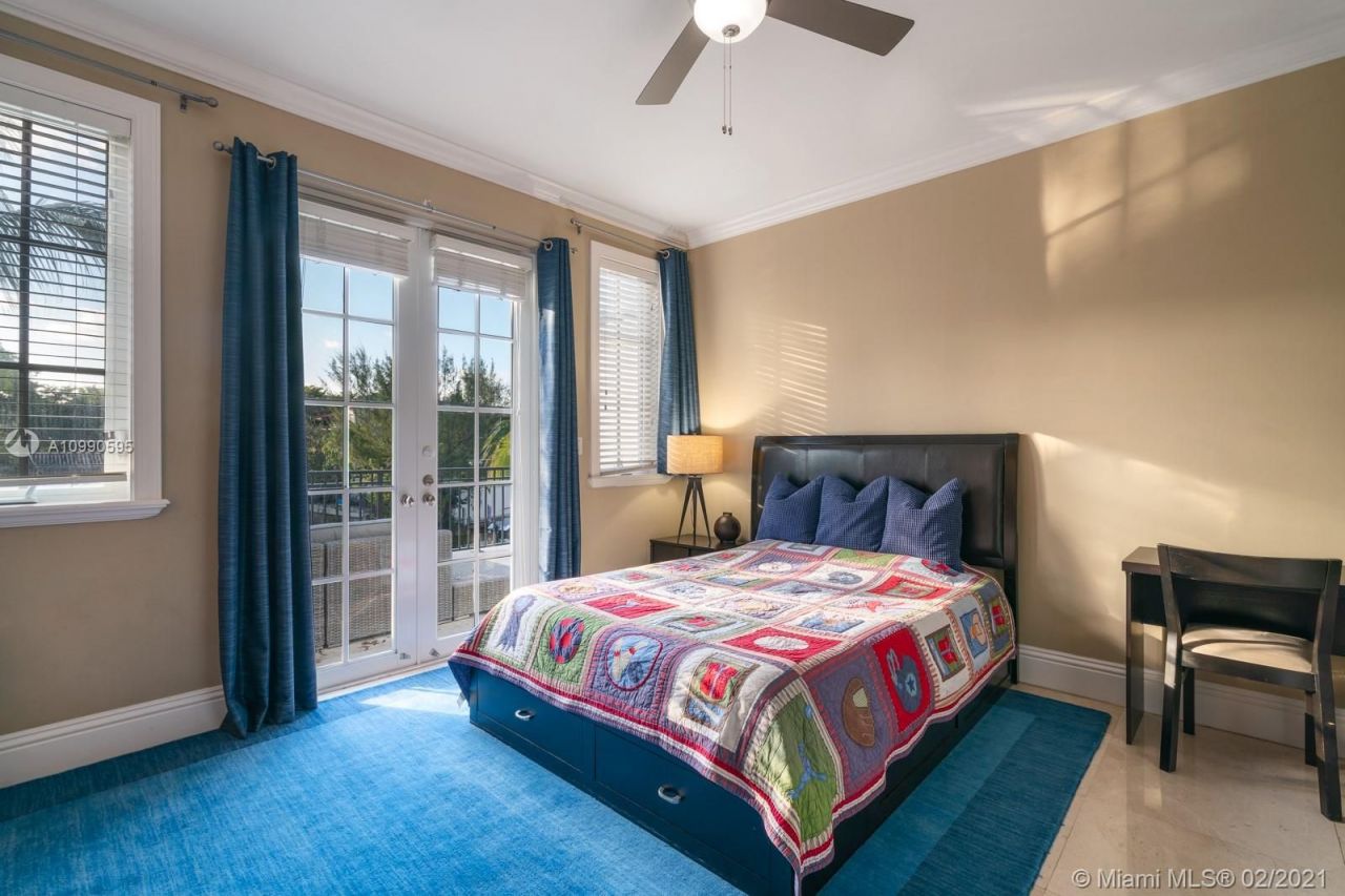 Villa a Miami, USA, 300 m² - foto 6