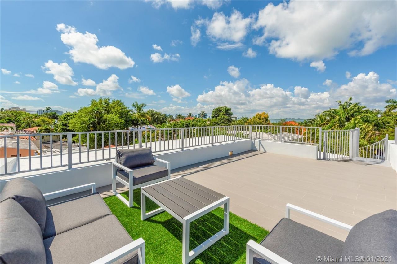 Villa à Miami, États-Unis, 270 m² - image 5