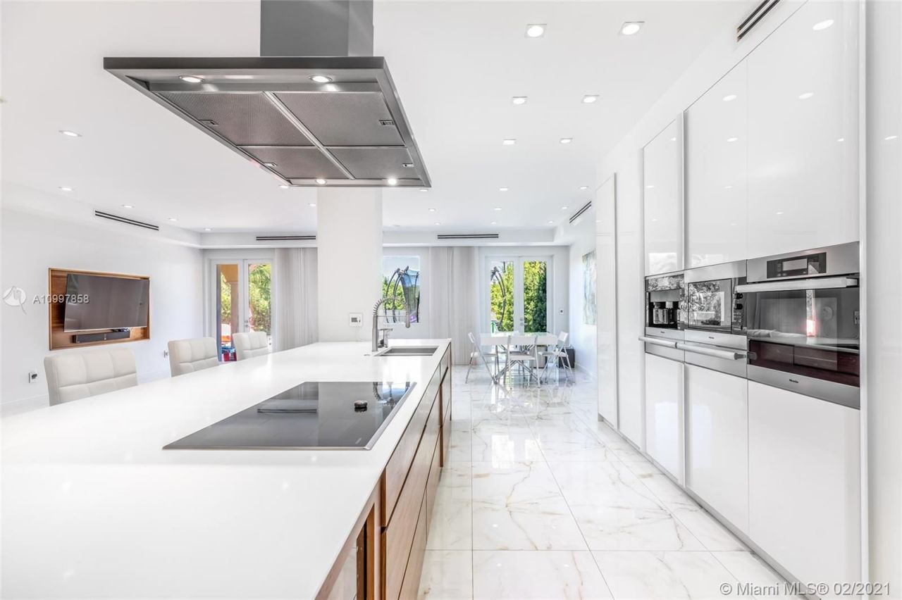 Villa in Miami, USA, 300 m² - picture 4