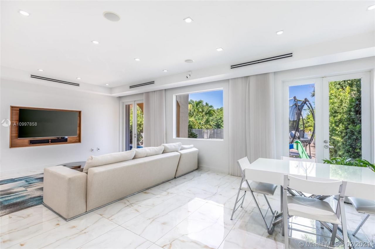 Villa in Miami, USA, 300 m² - picture 3