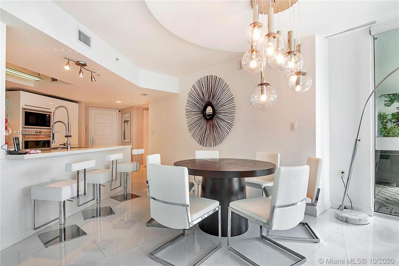 Appartement à Miami, États-Unis, 140 m² - image 3