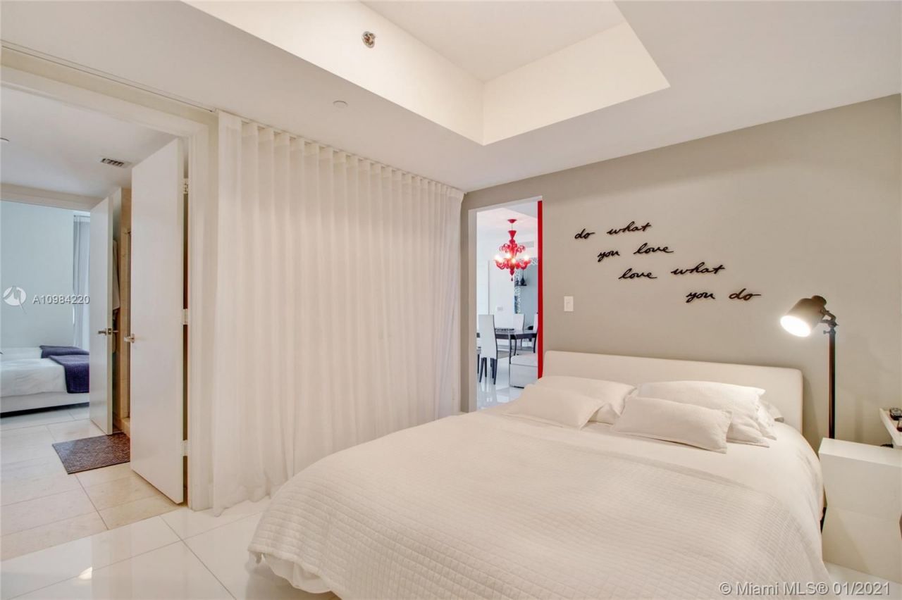 Piso en Miami, Estados Unidos, 130 m² - imagen 12