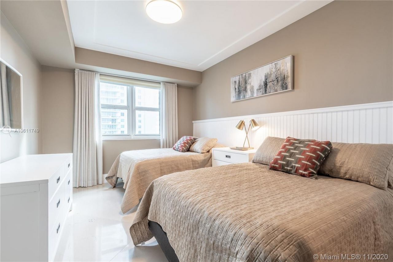 Piso en Miami, Estados Unidos, 160 m² - imagen 11