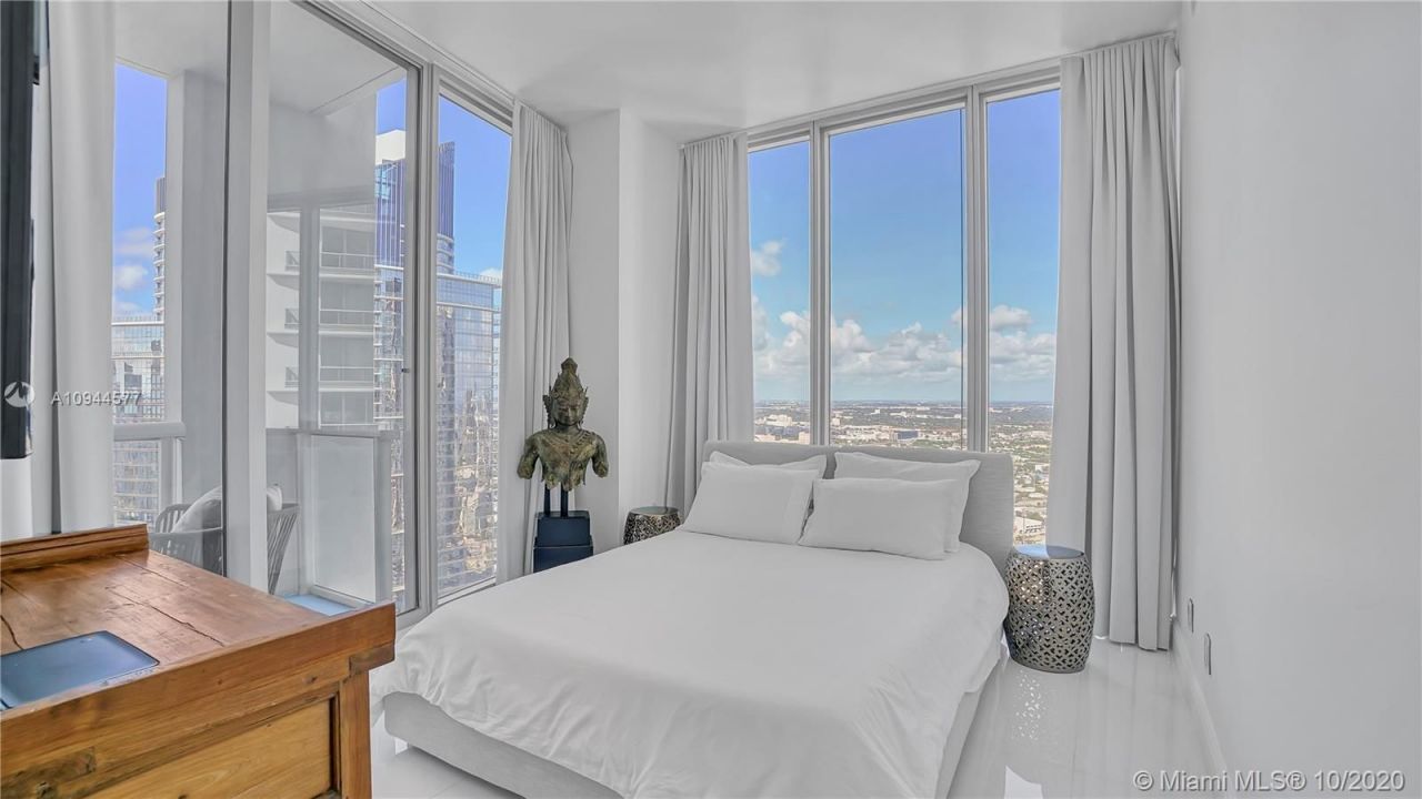 Flat in Miami, USA, 130 m² - picture 15