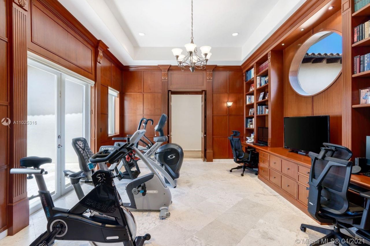 Villa à Miami, États-Unis, 500 m² - image 9