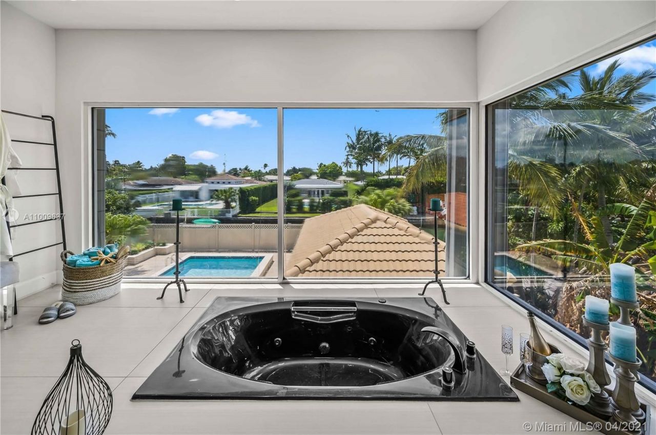 Villa in Miami, USA, 350 m² - Foto 9