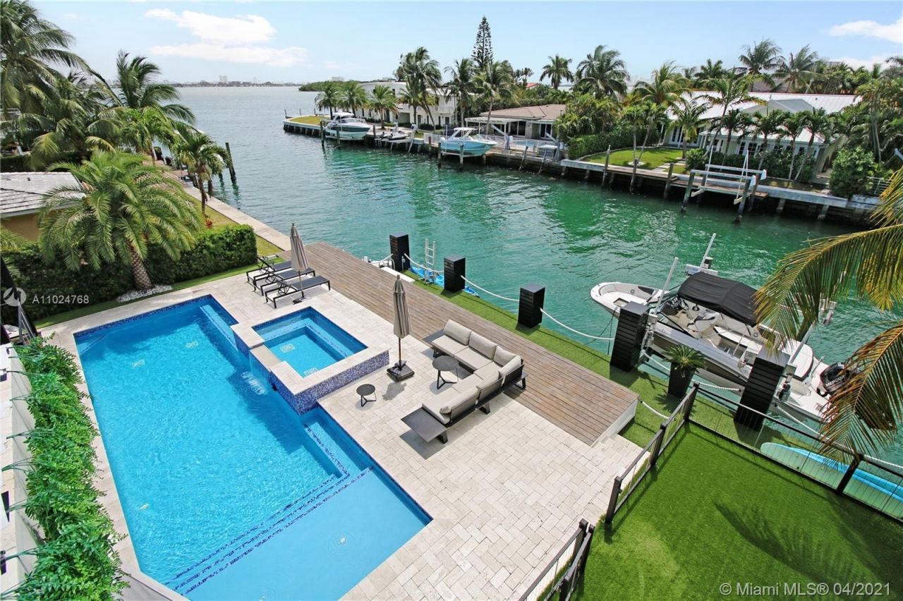 Villa in Miami, USA, 550 m² - Foto 2