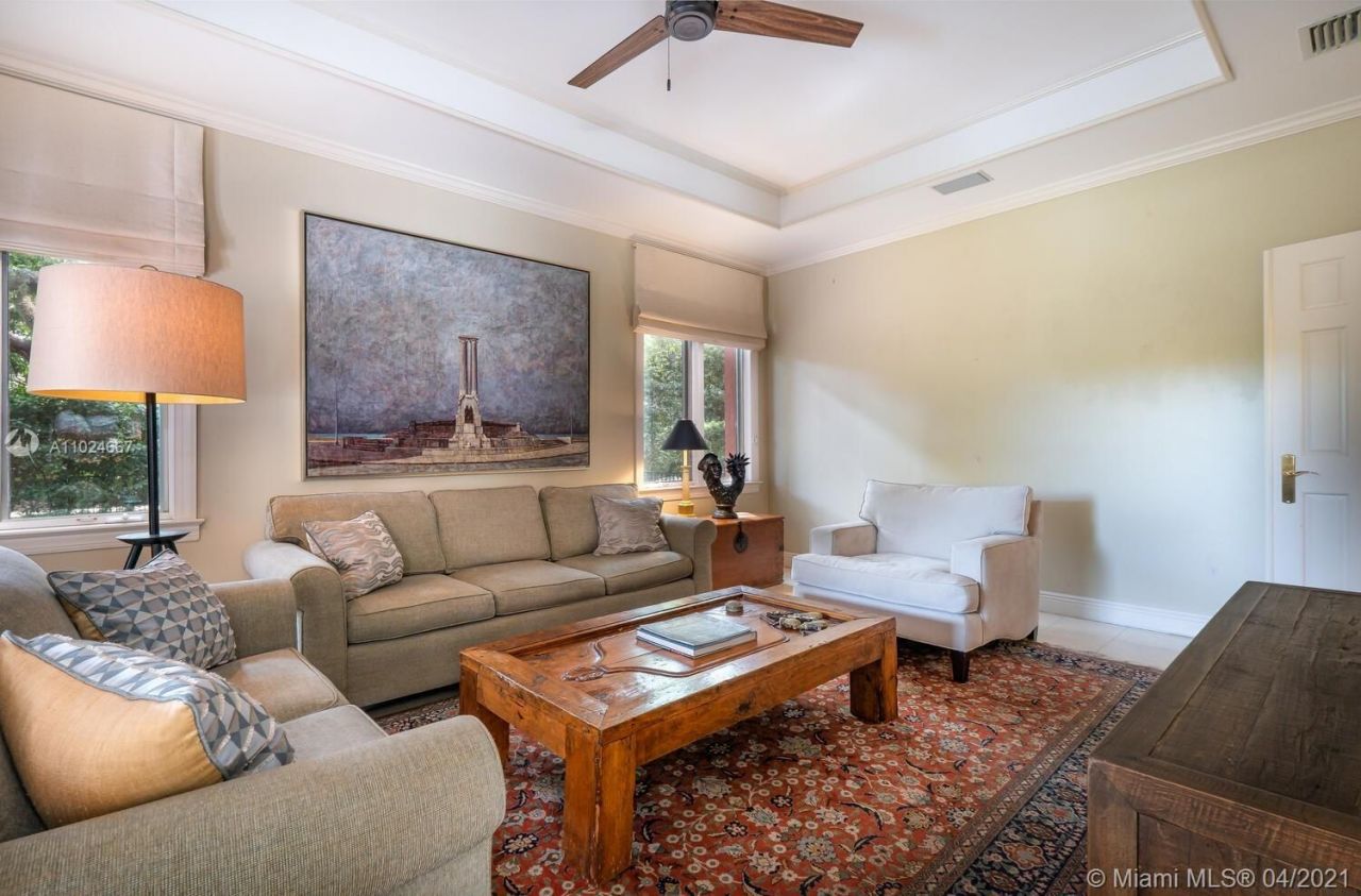 Mansion in Miami, USA, 400 m² - picture 16