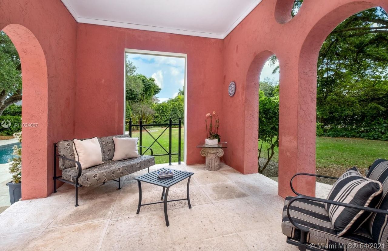 Mansion in Miami, USA, 400 m² - picture 8