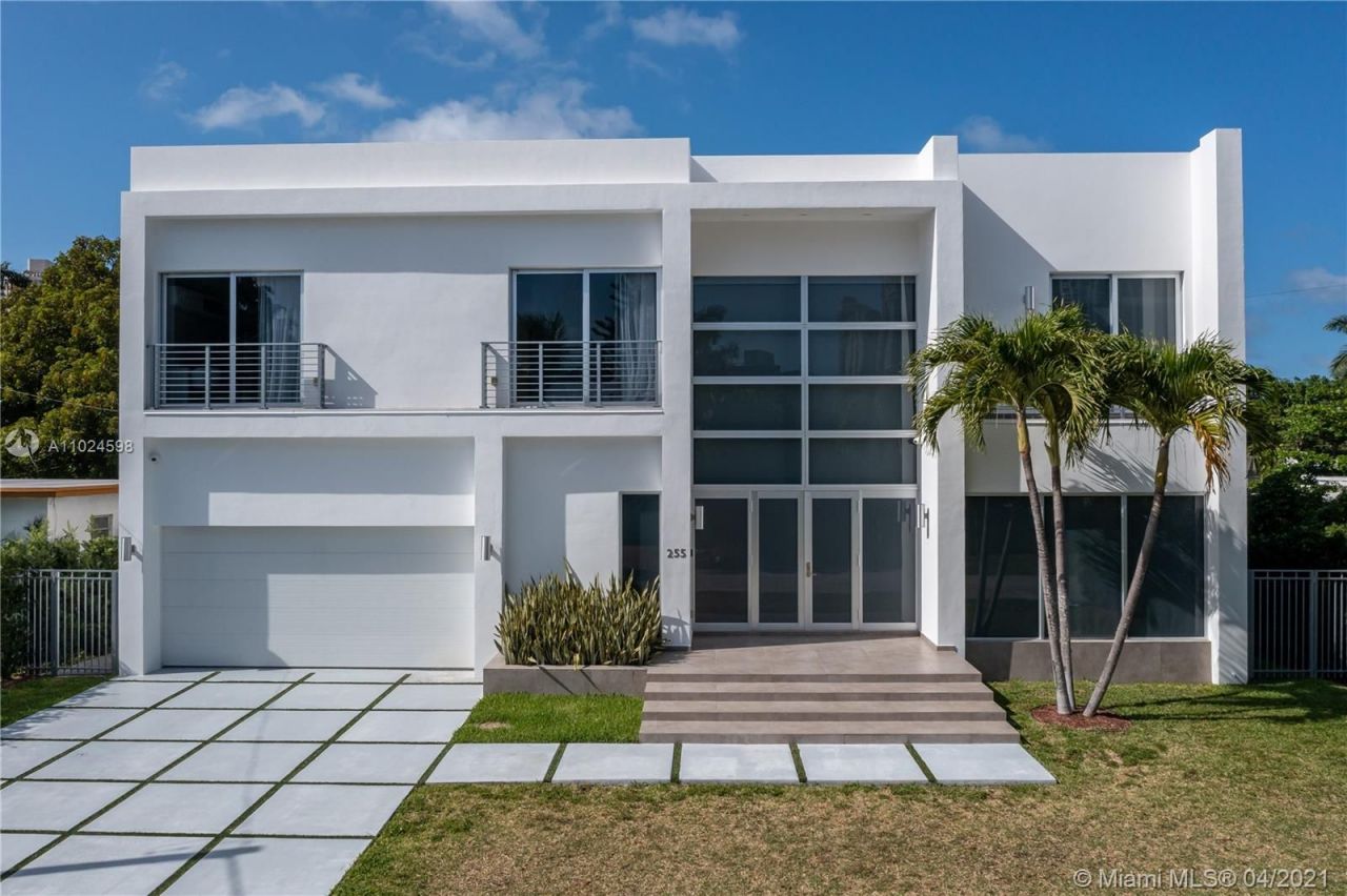 Villa en Miami, Estados Unidos, 500 m² - imagen 1