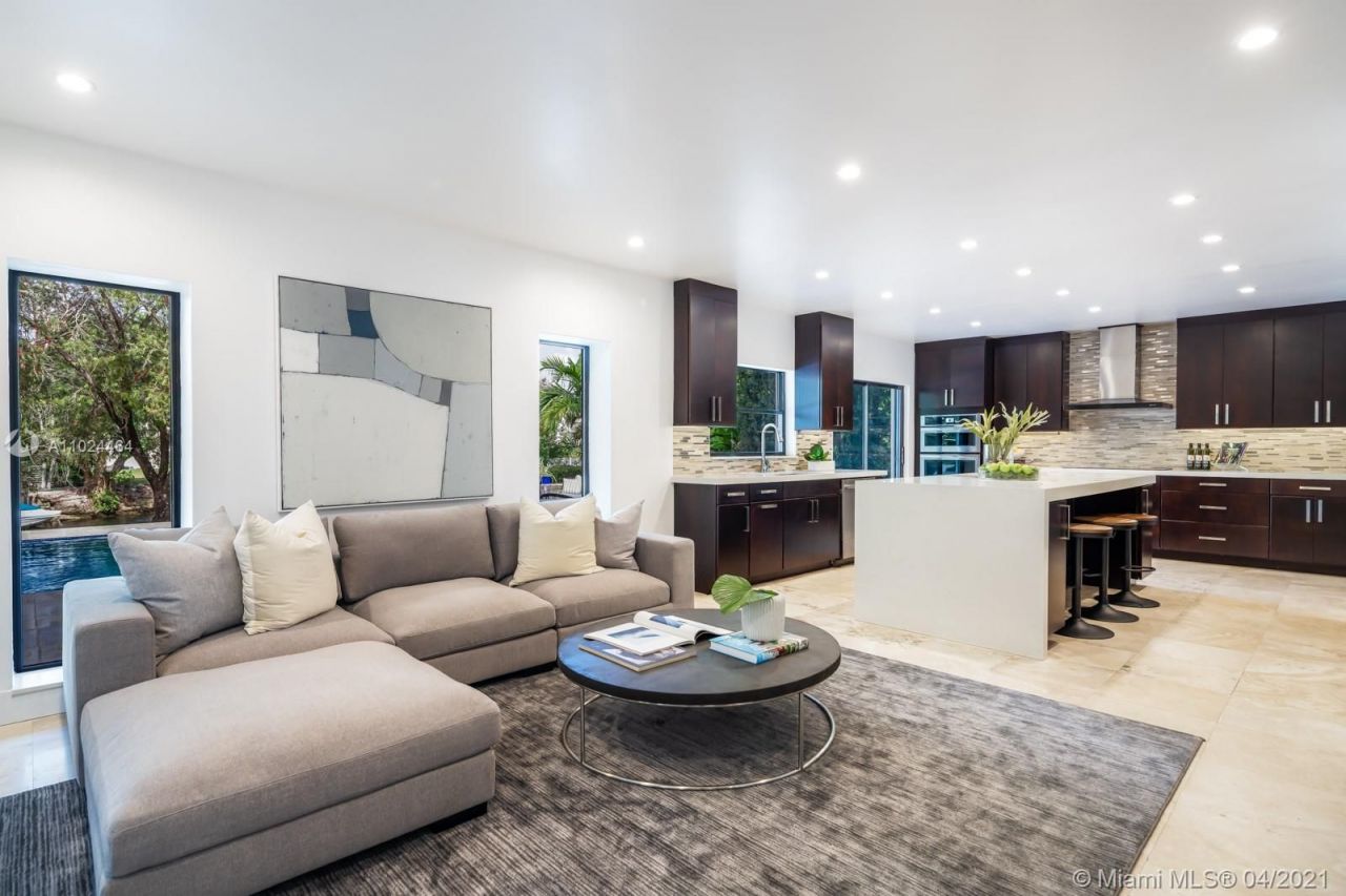 Chalet à Miami, États-Unis, 500 m² - image 7