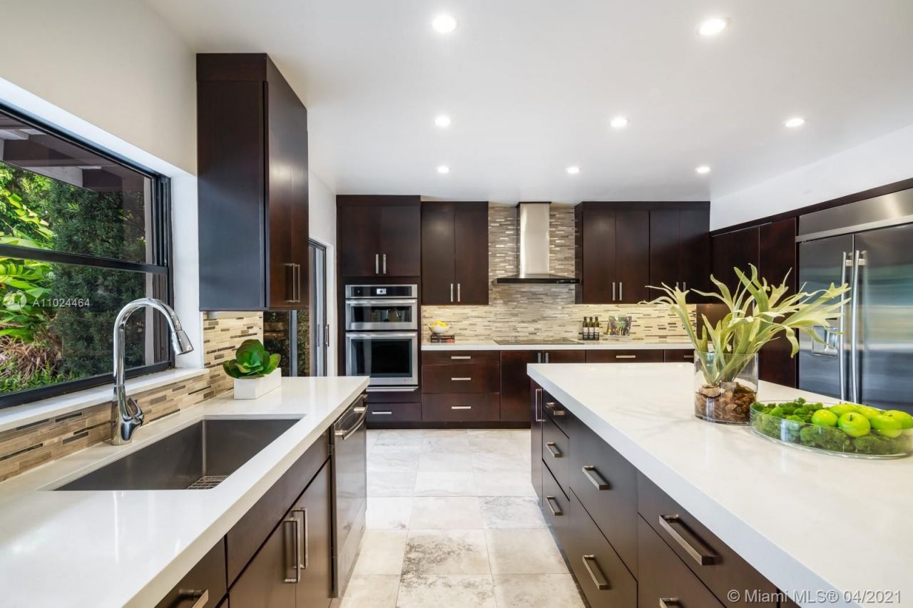 Chalet à Miami, États-Unis, 500 m² - image 13