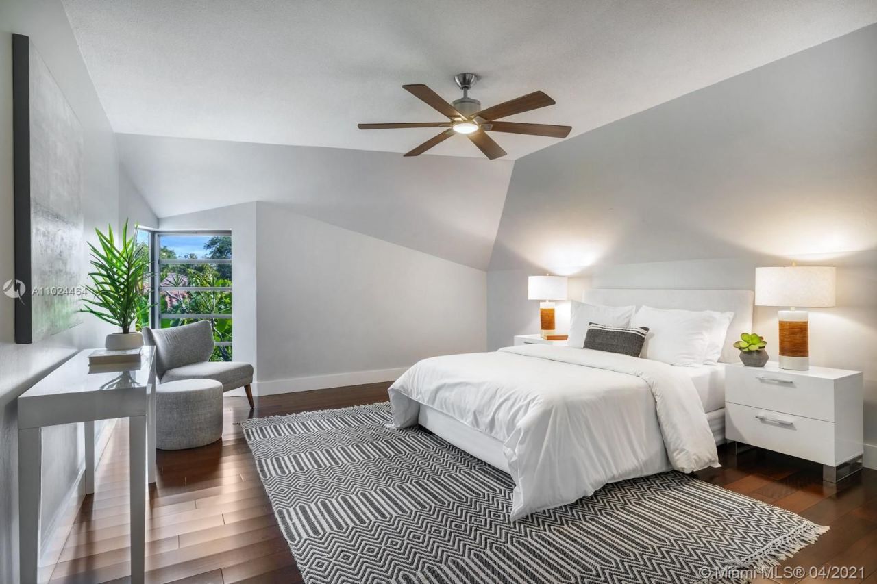 Chalet à Miami, États-Unis, 500 m² - image 14