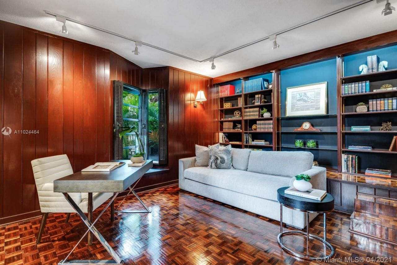 Chalet à Miami, États-Unis, 500 m² - image 8