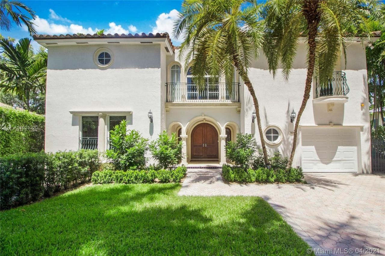 Mansión en Miami, Estados Unidos, 450 m² - imagen 2