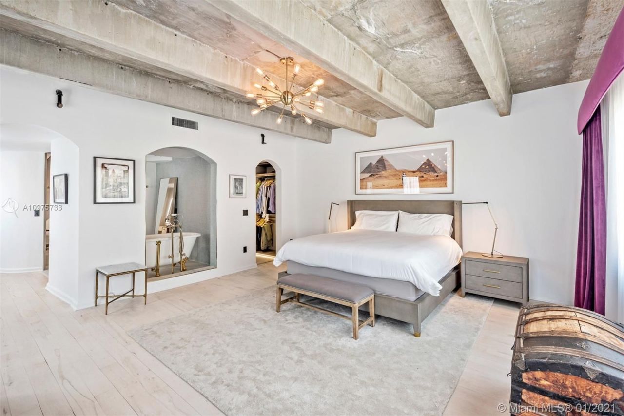 Loft in Miami, USA, 300 m² - picture 8