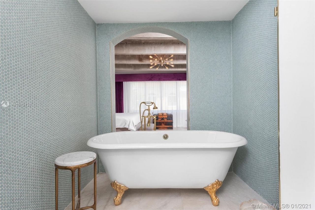 Loft in Miami, USA, 300 m² - picture 6