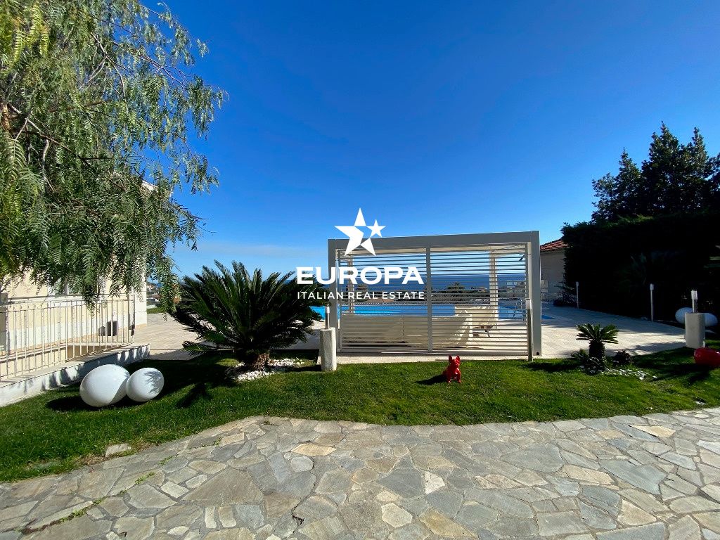 Villa in San Remo, Italien, 350 m² - Foto 3