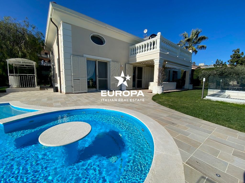 Villa in San Remo, Italien, 350 m² - Foto 2