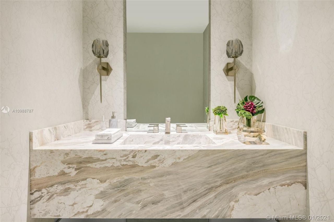 Ático en Miami, Estados Unidos, 600 m² - imagen 5