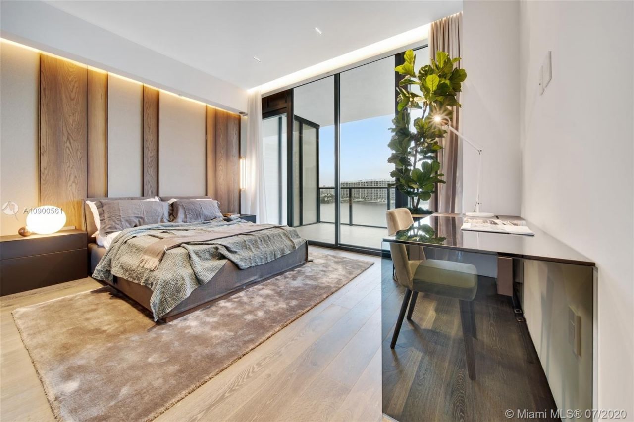 Piso en Miami, Estados Unidos, 260 m² - imagen 2