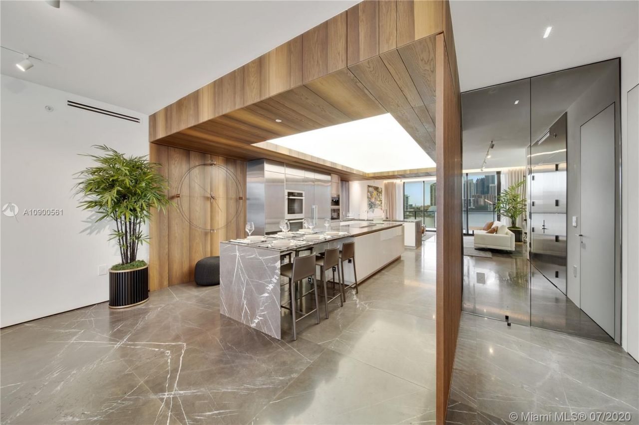 Piso en Miami, Estados Unidos, 260 m² - imagen 16