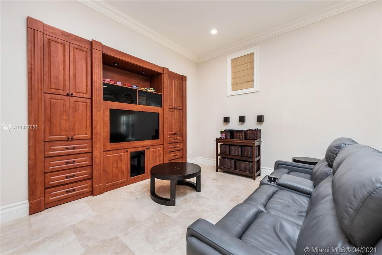 Landgut in Miami, USA, 1 000 m² - Foto 13