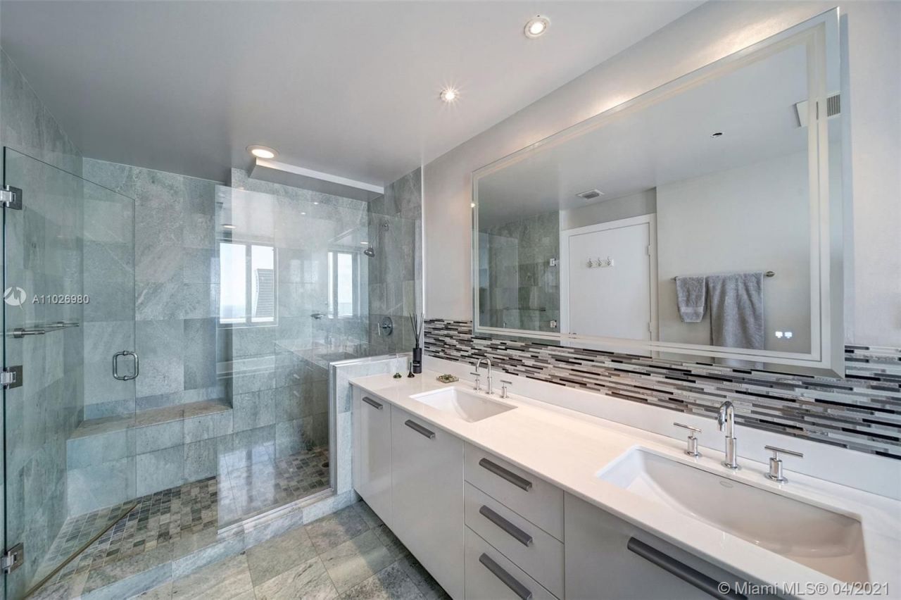 Penthouse à Miami, États-Unis, 250 m² - image 18