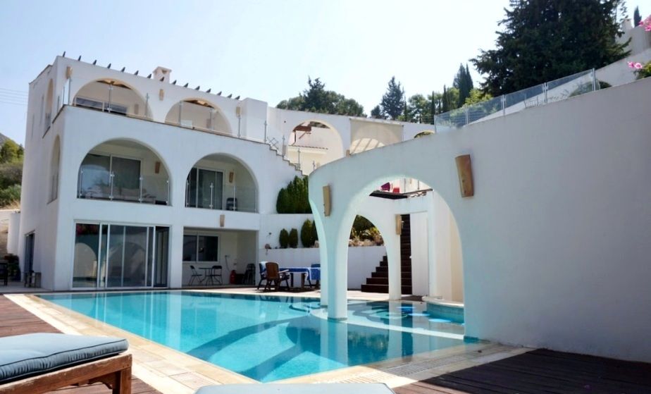 Villa in Paphos, Cyprus, 265 m² - picture 1