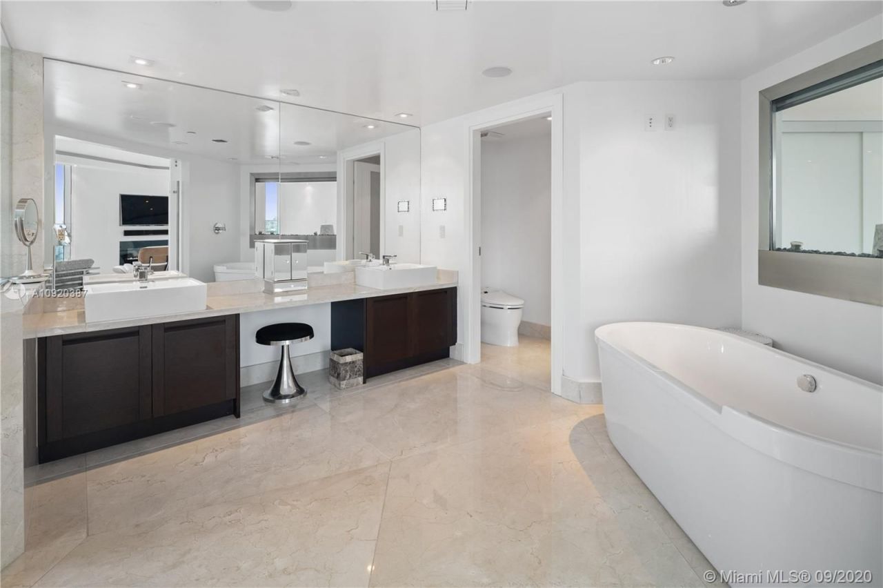 Ático en Miami, Estados Unidos, 270 m² - imagen 3