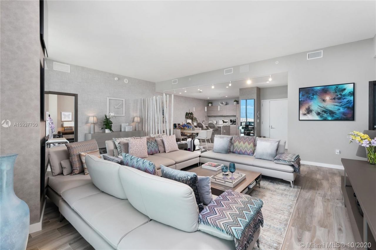 Penthouse in Miami, USA, 190 m² - picture 16