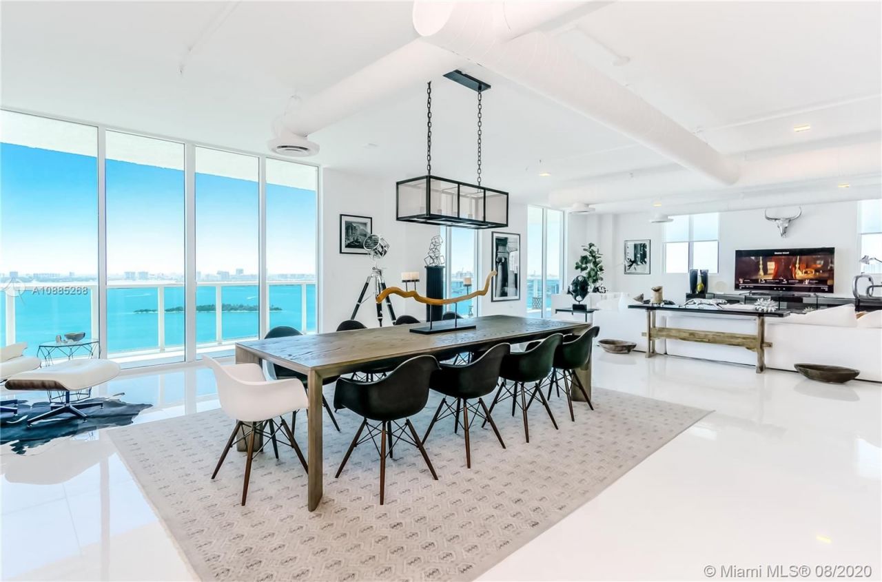 Penthouse à Miami, États-Unis, 450 m² - image 1