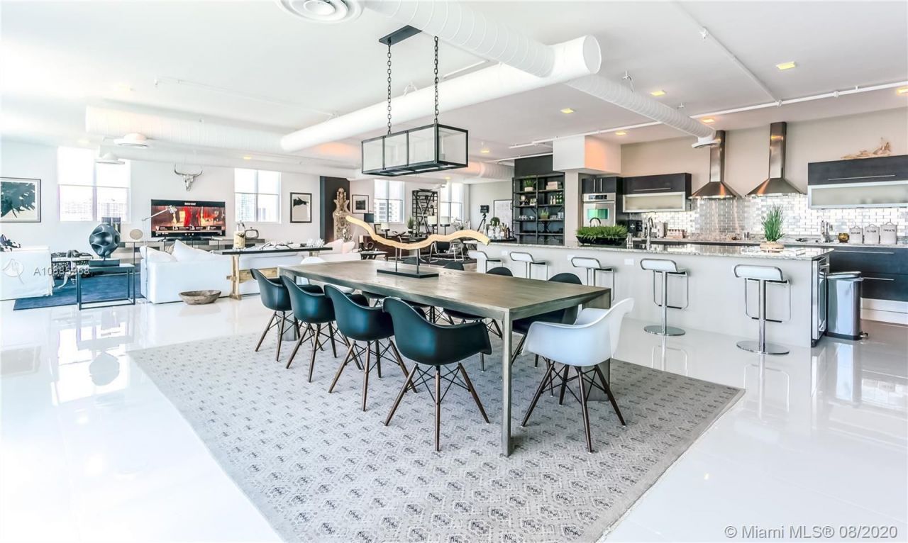 Penthouse in Miami, USA, 450 m² - picture 3