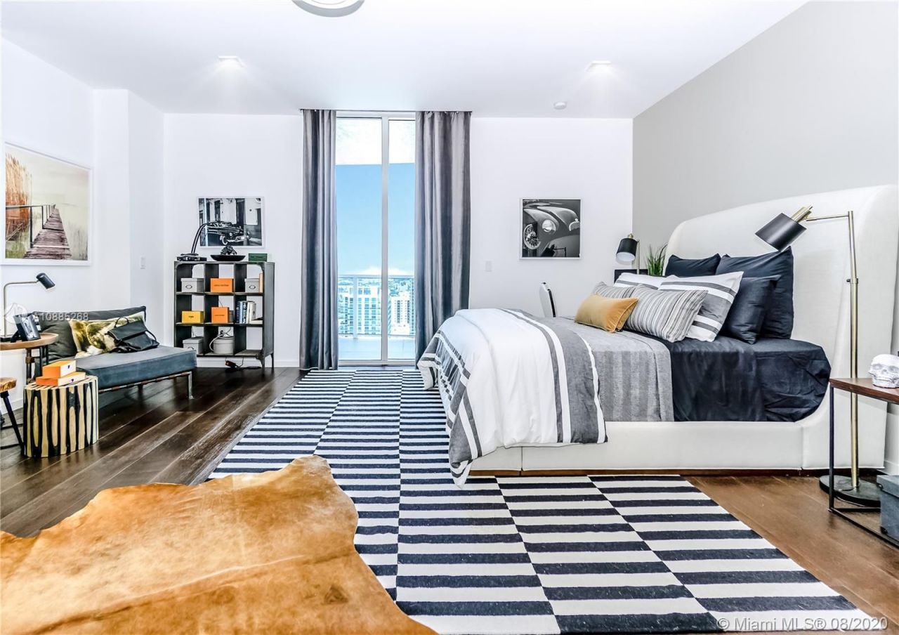 Penthouse in Miami, USA, 450 m² - picture 11