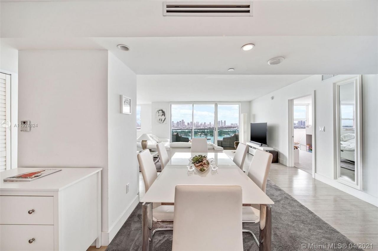 Piso en Miami, Estados Unidos, 120 m² - imagen 7