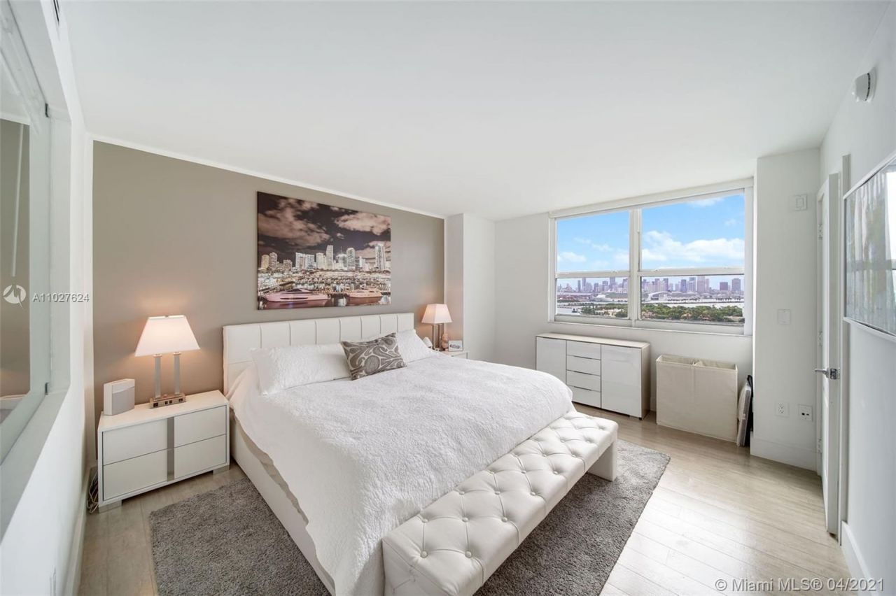 Piso en Miami, Estados Unidos, 120 m² - imagen 5