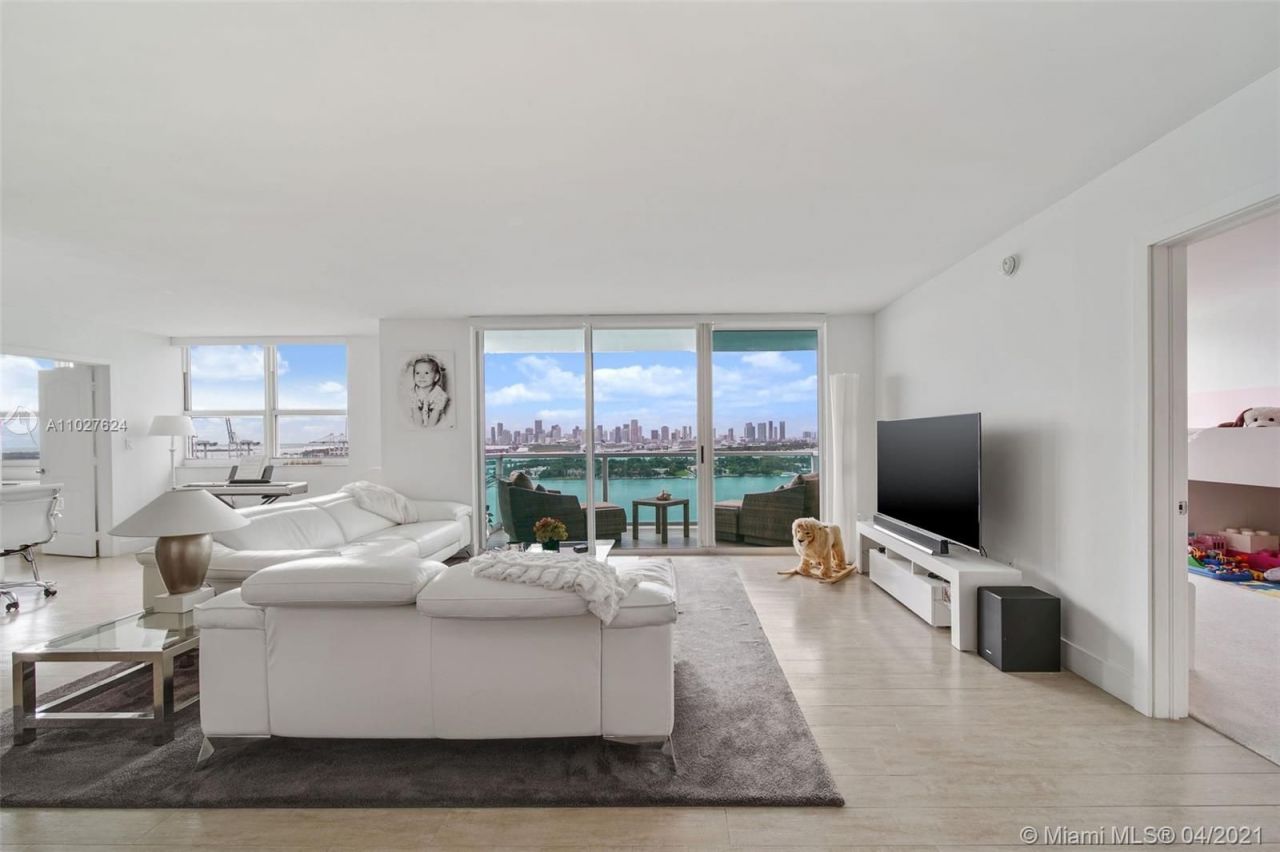 Piso en Miami, Estados Unidos, 120 m² - imagen 15