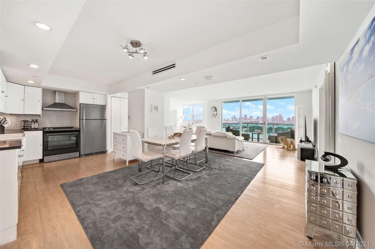 Piso en Miami, Estados Unidos, 120 m² - imagen 11